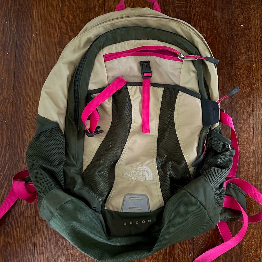 North Face Recon backpack, like new